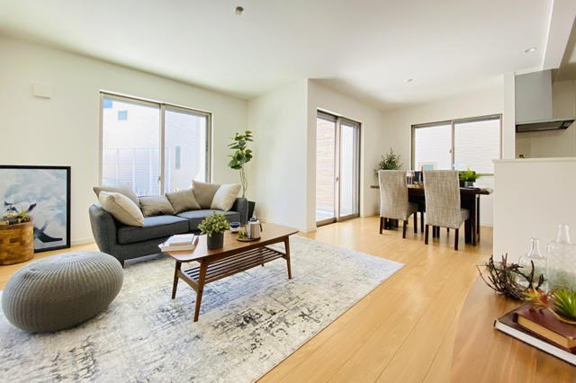 ���C�E�C�U�E���j���[�A������3